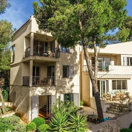 Mit 2 Schlafzimmer In Der Miravala * Milna (Brac)