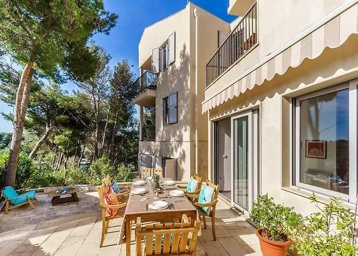 Apartament Mit 2 Schlafzimmer In Der Miravala