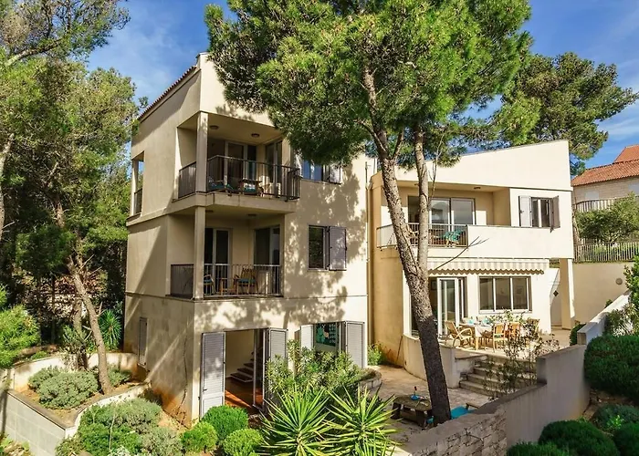 Mit 2 Schlafzimmer In Der Miravala * Milna (Brac)